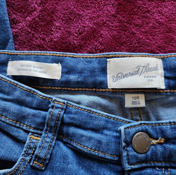 Women's Blue Jeans - Picture 2 of 7